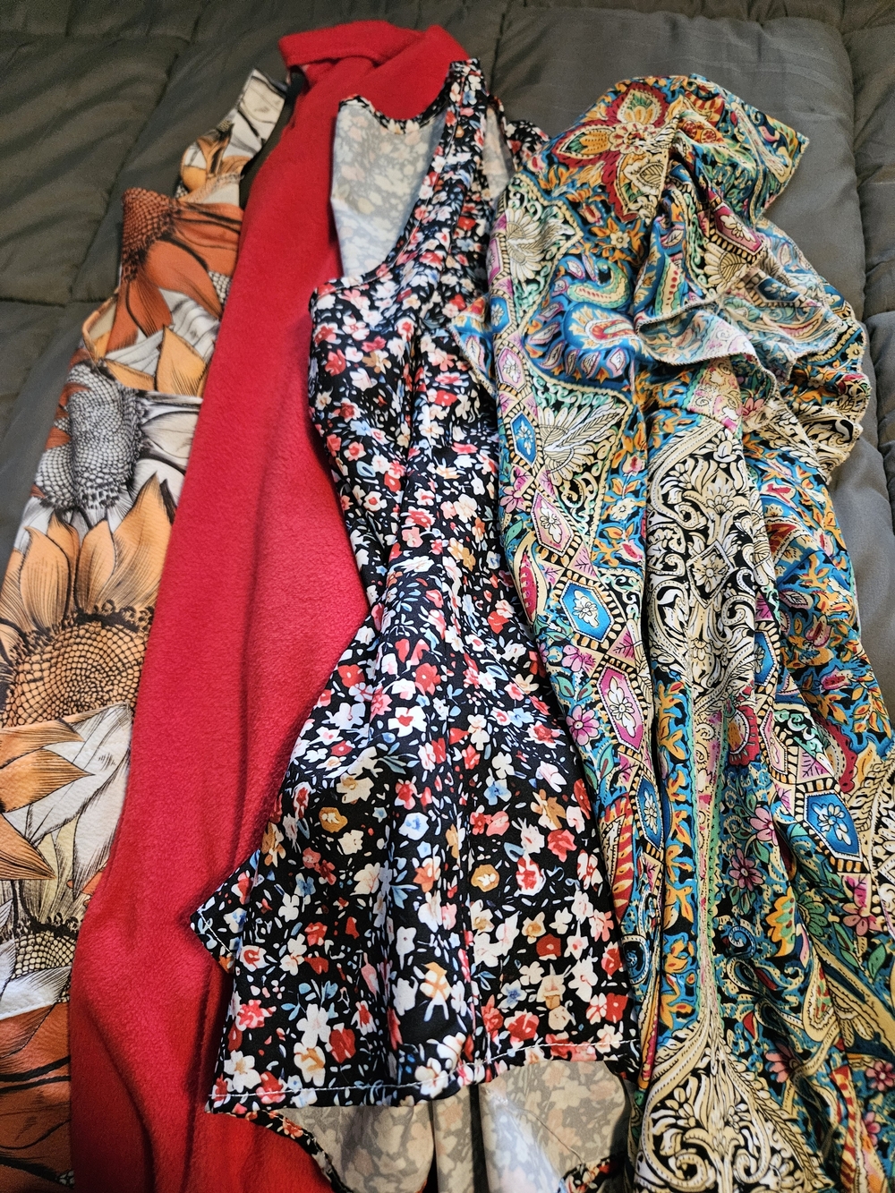 SHEIN Lot  (4) Top/dress/jumper